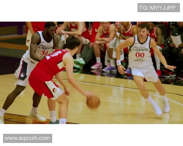 2019年火箭对爵士精彩比赛录像回放全程回顾与分析