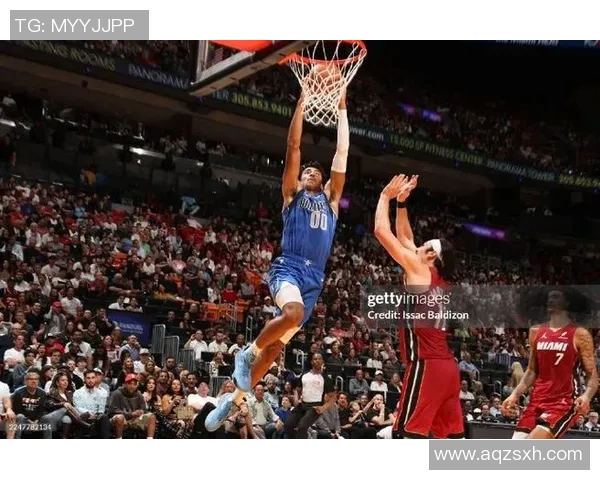 热火与独行侠激战正酣谁能在这场对决中笑到最后